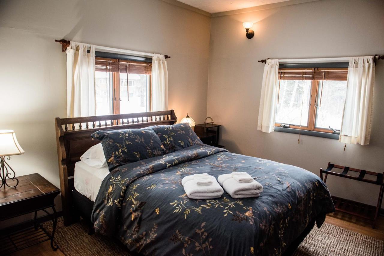 Brook Road Cabin Goshen المظهر الخارجي الصورة